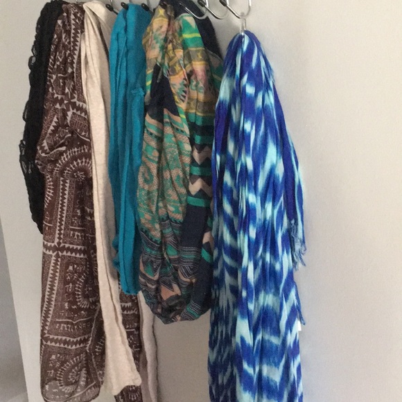 Scarf bundle - Picture 2 of 4